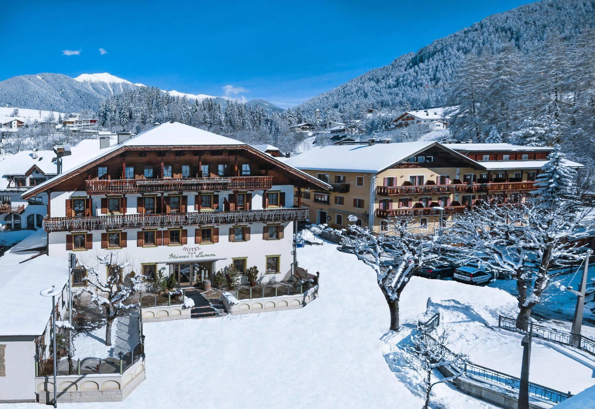 Weisses Lamm Hotel