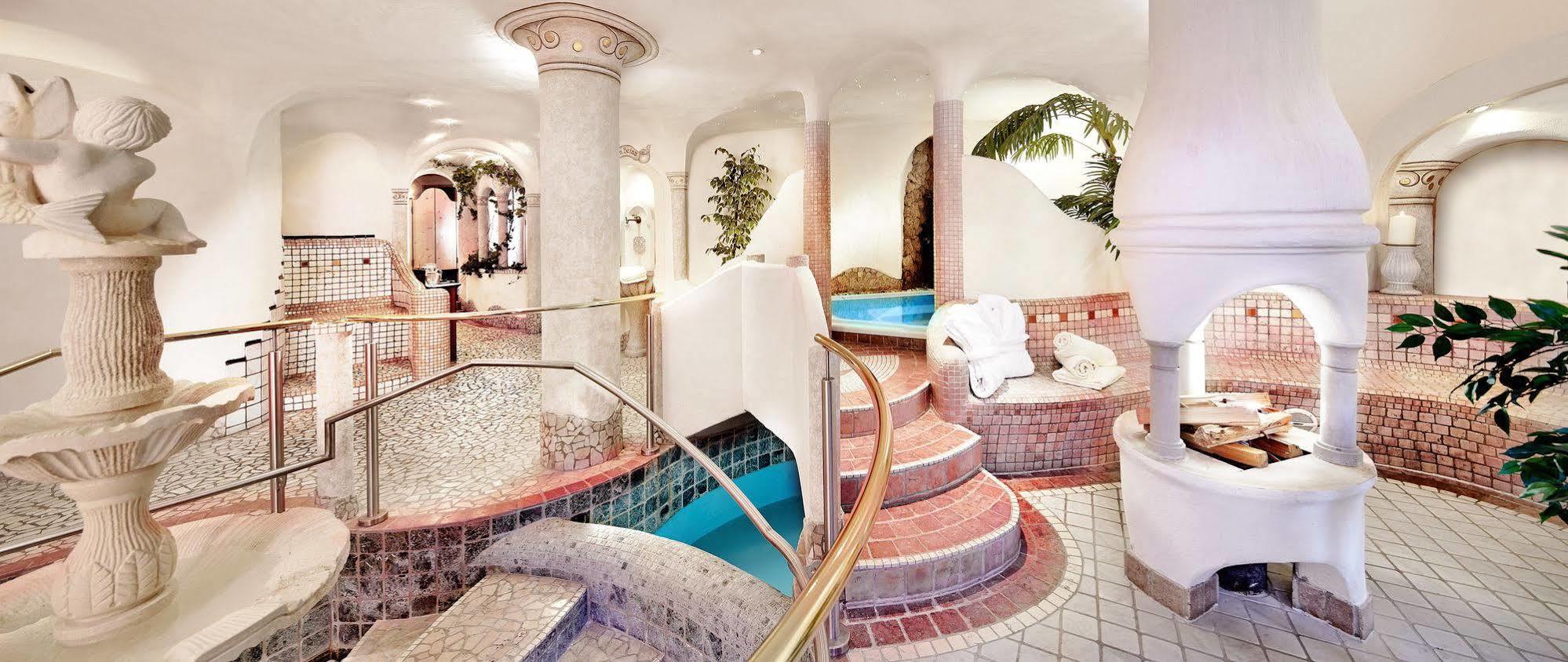 Weisses Lamm Hotel 3*
