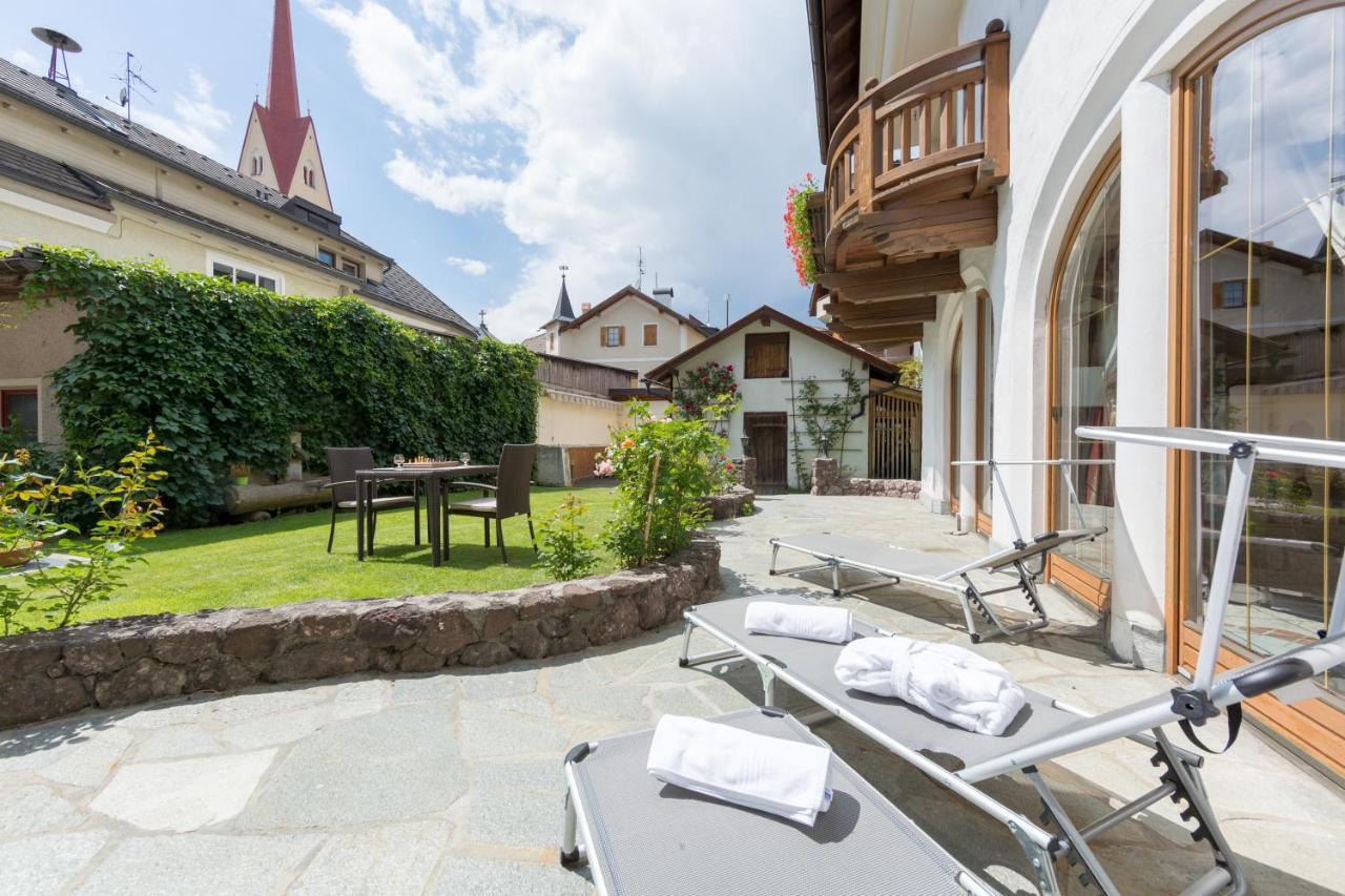 Weisses Lamm Hotel